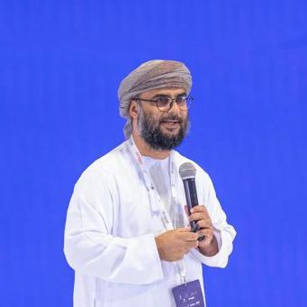 مدير تقنية معلومات، استشاري ومدرب تقنيات حديثة، @CodeAcademy_om، متحدث جمهوري، علم وتحليل بيانات