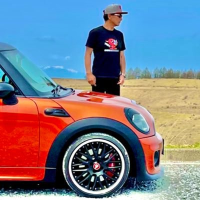 ミニR56JKWとスーパーカブ110 ja07で走り回っています。 CB1300sfは降りました。でもバイク仲間はたくさんいます!ミニ仲間が増えるといいな!よろしく!