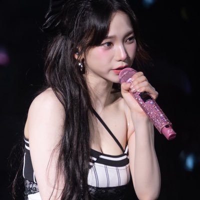 🥇カリナ🥈サナ🥉モモ🎖️ジヒョ、ナヨン、ウィンター。AespaTWICEそれぞれ5回ずつLIVEも参戦。元健全once︎💕︎他の韓国アイドルも🙆🏻 YouTuberも🙆🏻♀️尾形咲季。中町綾。ゆらら。なごみ。笛好き♥️