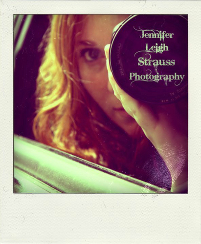Raised by hippies. Hater of squirrels. Lover of 80's street life, hip hop, photography, road-trips. Works w/ kids w/ autism. 👻: snappystrauss