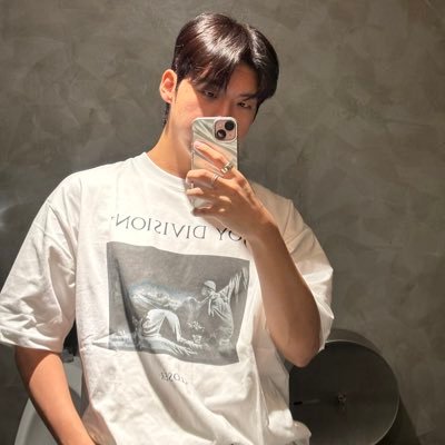 Momo45177100's profile picture. 25 就是來玩的 私訊聊聊🫰🏻