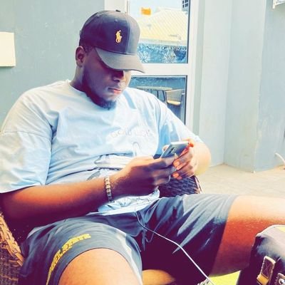 Photographer📷|
Photo retoucher |
Codm:.SNAP🎮|
Hairline retired
my likes and retweets doesn't mean I agree to what you're saying