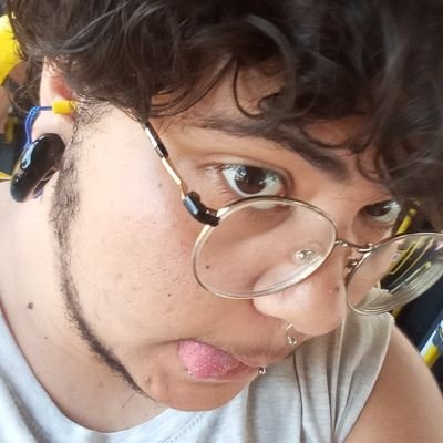 ele/elu
não-bina assexual q cursa licenciatura em letras ☆☆☆