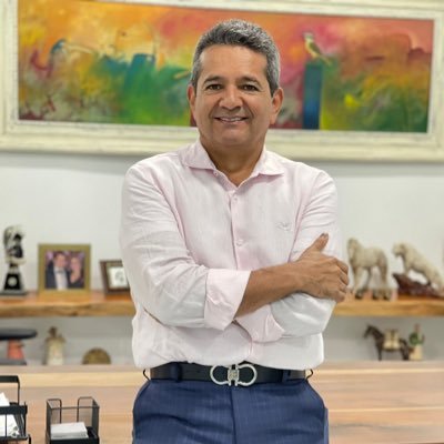 ArielRinconM's profile picture. Administrador de Empresas.