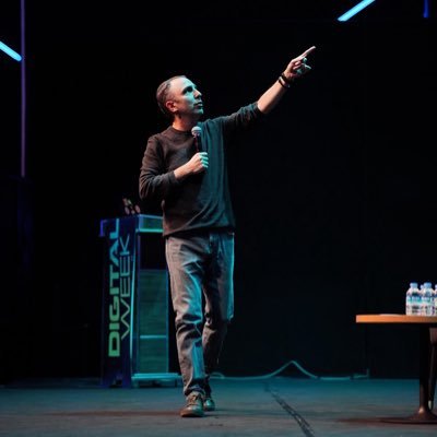 Lecturer for entrepreneurship @izmirekonomiuni , preseed investor @glocalzone, Books,Videos, Links: https://t.co/WVMhjbaPpR #ai #education #startups