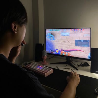 kidddddetshd's profile picture. 🌹🌹🌹🌹🌹