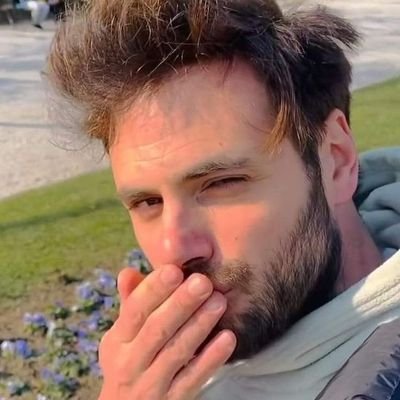 Benlumburg91265's profile picture. Hi fans 🌹🌹🌹🌹 I'm new here please follow up my new account