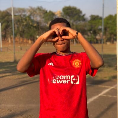 CEO @Trust_nobody_265👕🇲🇼,FastFoods kitchen & Take away 🍟🍴,@ManchesterUnited & @RealMadrid fan🔥
