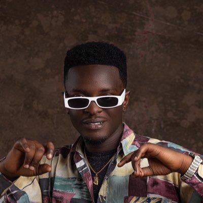 🇬🇭Afro-Soul/Hi-Life Singer, Songwriter & Performer from Ghana. Ads/Bookings: LBE +233209477396