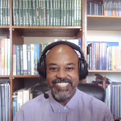Família e Deus; Fé, resiliência e adaptação; Amizade, amor e saúde; Altruísmo; Música 🎧. Ciência da Computação. São Paulo, SP. Mãe África. 💪🏿