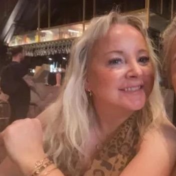 J24209Johnson's profile picture. happy wife happy life full of cake and hot chocolate and my loves Spencer,jeorgie🙏😍