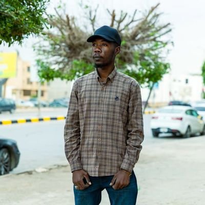 جميل هو القلب 🖤الزي يعيش على أمل أن كل شيء سيكون بخير 😁😁