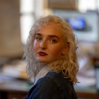 Emma Schwichtenberg (@emaroswitz) 's Twitter Profile