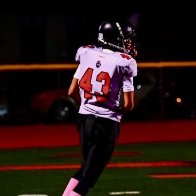 Marlon Diaz🇨🇴🇨🇺
5’10, 140lbs
Basketball🏀 and Football🏈
SF/PF and TE/DE
Student athlete class of 2029
13 years old