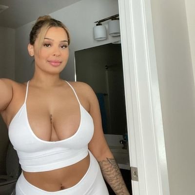 GoldElizab26583's profile picture. 