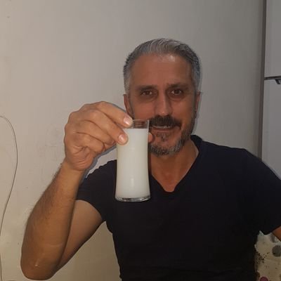“yaşamak görevdir bu yangın yerinde.
yaşamak, insan kalarak.”
ataol behramoğlu