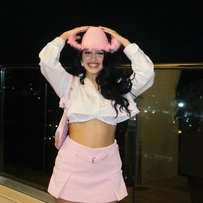 🌞🧜🏼♀️🐝🩼 🐚- eu cadelando a carol, prica, manca e yasbru (fan account)