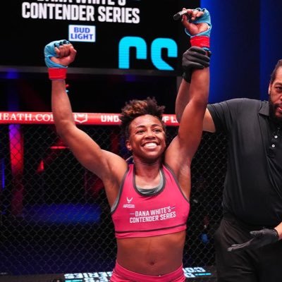 A proucura da batida perfeita 🥊 https://t.co/N4m8k8yrIv
