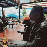 Bayron Alexander (@alexzephyrlaixd) 's Twitter Profile
