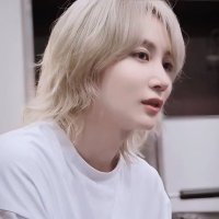 新井、Hyura (@himitsoe) 's Twitter Profile