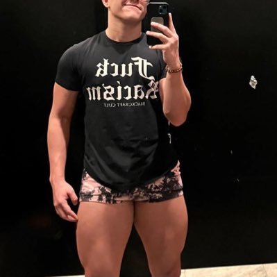 Urfavpapi956's profile picture. DL