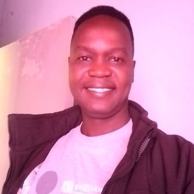 BetterSmilling's profile picture. Music and animals make me (Veterinary Technician)