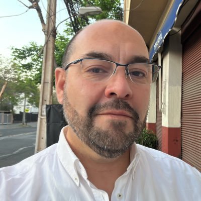 Papá de melliz hermosas y de la U. (Cuenta Personal, RT no significa nada)