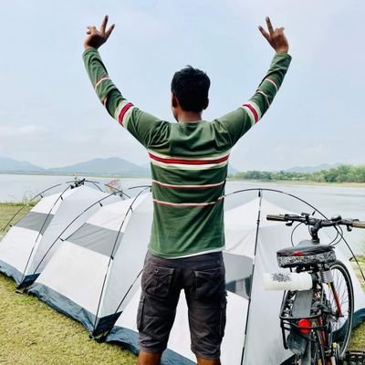 एक सच्चा हिंदुस्तानी🇮🇳🇮🇳 Traveler, Explorer, ŚÏMPŁĔ ĽĪVIŃĢ ! HÌĞH ŢHĮÑĶÏŅĢ !! ᴋᴇᴇᴘ ʟᴀᴜɢʜɪɴɢ😍 ᴋᴇᴇᴘ ꜱᴍɪʟɪɴɢ😀 ᴋᴇᴇᴘ ᴛᴀᴋɪɴɢ ᴅᴏꜱᴇ ᴏꜰ ᴍʏ ᴛᴡᴇᴇᴛ🙏🙏