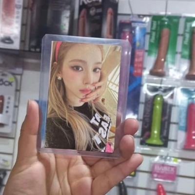 ifwmitaka's profile picture. 19 | active once in a blue moon