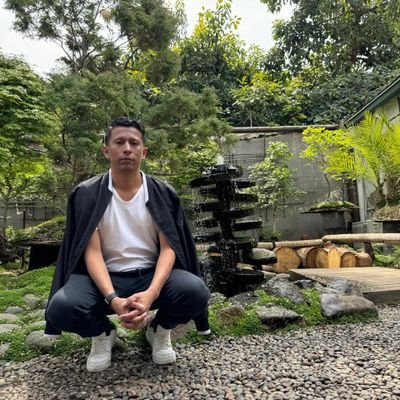 cesar_augusto_g's profile picture. Programador en constante evolución. Amante de los videojuegos, especialmente de LoL. Disfruto de pasar tiempo con mis amigos. ¡Siempre en busca de nuevos retos!