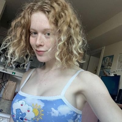 I'm a sexy trans girl ready for any kinda fun! I charge a little and getting close to me is the best thing you could ever had