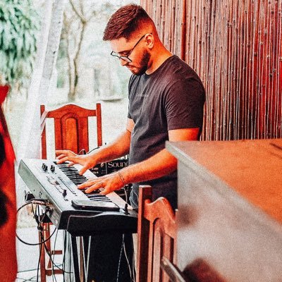 ✨Empreendedor | 🎹Musicista | 💻Desenvolvedor Web