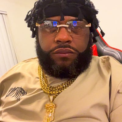 MiA17BiX's profile picture. #GargolaLife™ ✌🏾Peace 2 All Thats Why The Peace Sign Is The Trigger & Middle Finger. Which One u Want?   #ArmyWarVet #OIF3 #CertifiedMusicEngineer