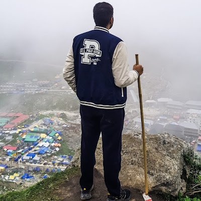 Divyansh1552005's profile picture. Another human existing for some reason, which he's yet to find.