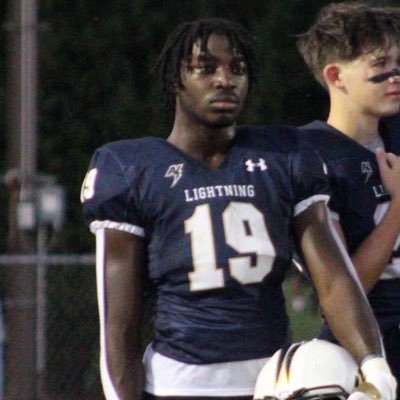 Appleton North -D1 track-football ‘2027 | 5,9 180| RB |wilsondarcel395@gmail.com | (920) 637- 8807| Bench 235| squat 480| https://t.co/Rc1Pj6ryUI
