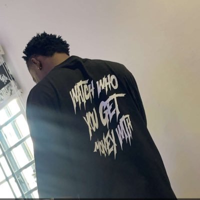 laporshgramm's profile picture. crazy’ n bad || upcoming artist || idk myself