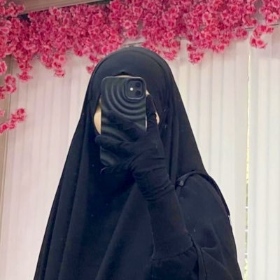 İstanbul Üniversitesi 🎓| Öğretmen | Ben, emekliliği olmayan ve bir kenara çekilip pineklemeye izni bulunmayan bir dâva üzerindeyim. |#FREEPALESTİNE