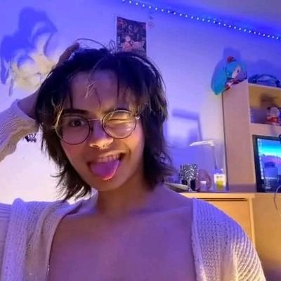 I'm trans girl 🏳️⚧️
I'm trans goddess 💞
DM for more pics and videos 🏳️⚧️