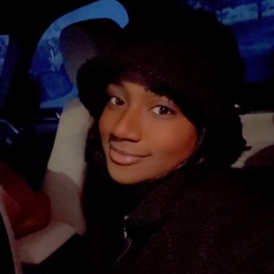 TayinaS's profile picture. LOL