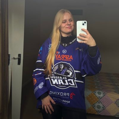 kimjansam's profile picture. 25 • she/her • what’s fir ye, won’t go by ye ✨