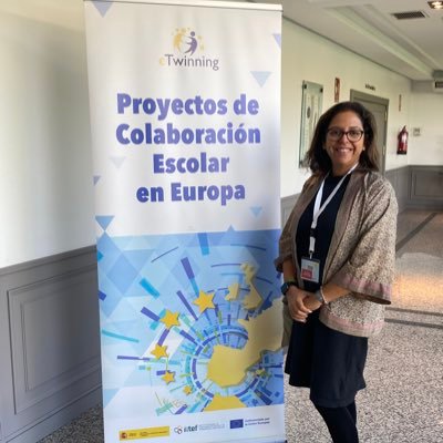 Licenciada en Derecho y en Ciencias Religiosas. Profesora de Religión Católica. Embajadora etwinning. Siempre aprendiendo para enseñar.