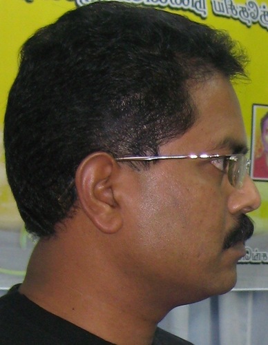 thamizhnadan's profile picture. Hails from Cuddalore district of TamilNadu, Loves my tongue, Currently working in kuwait and belonging to Thamizh stock.