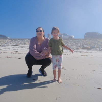 janellcastro7's profile picture. she/her