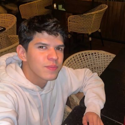 IvanSimbron2's profile picture. 