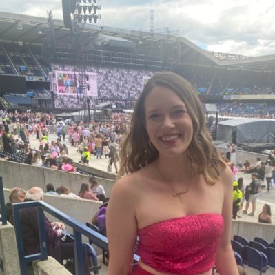 It's me. Hi. I'm an OG Swiftie, it's me. Edinburgh N3. Dreaming the impossible dream of meeting Taylor Swift someday