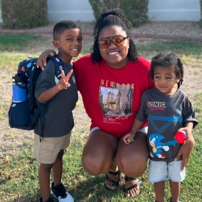 Believer 🙏🏾- Mother🤱🏾 - Passionate about life 🙆🏾♀️ - Kitchen Lover ❤️ My family ... my world 🖤💯