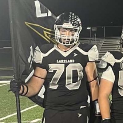 Luhs 26’ , 6’7 270 🏈RT #70 |CAPTIN| 3.4 Gpa. 3 year Varsity starter 🔥7’4 wingspan‼️| Phone- 715-614-3436