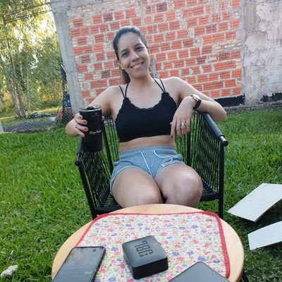 NardelliNadia's profile picture. Si en las buenas te quierO, en las malas TE AMO. ⛿◾◽◾