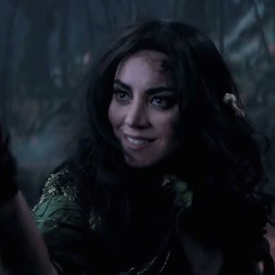 greenwitchcami's profile picture. estudante clt tentando conciliar tudo nem sempre com sucesso | obcecada com histórias contadas nas suas diversas formas