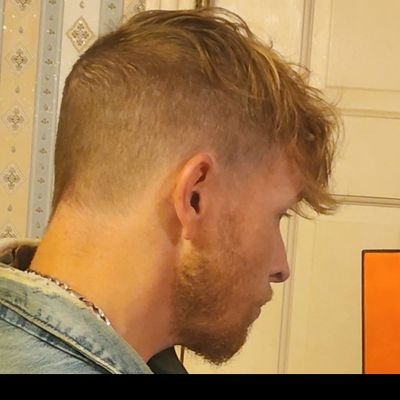 85_goldenboy's profile picture. 